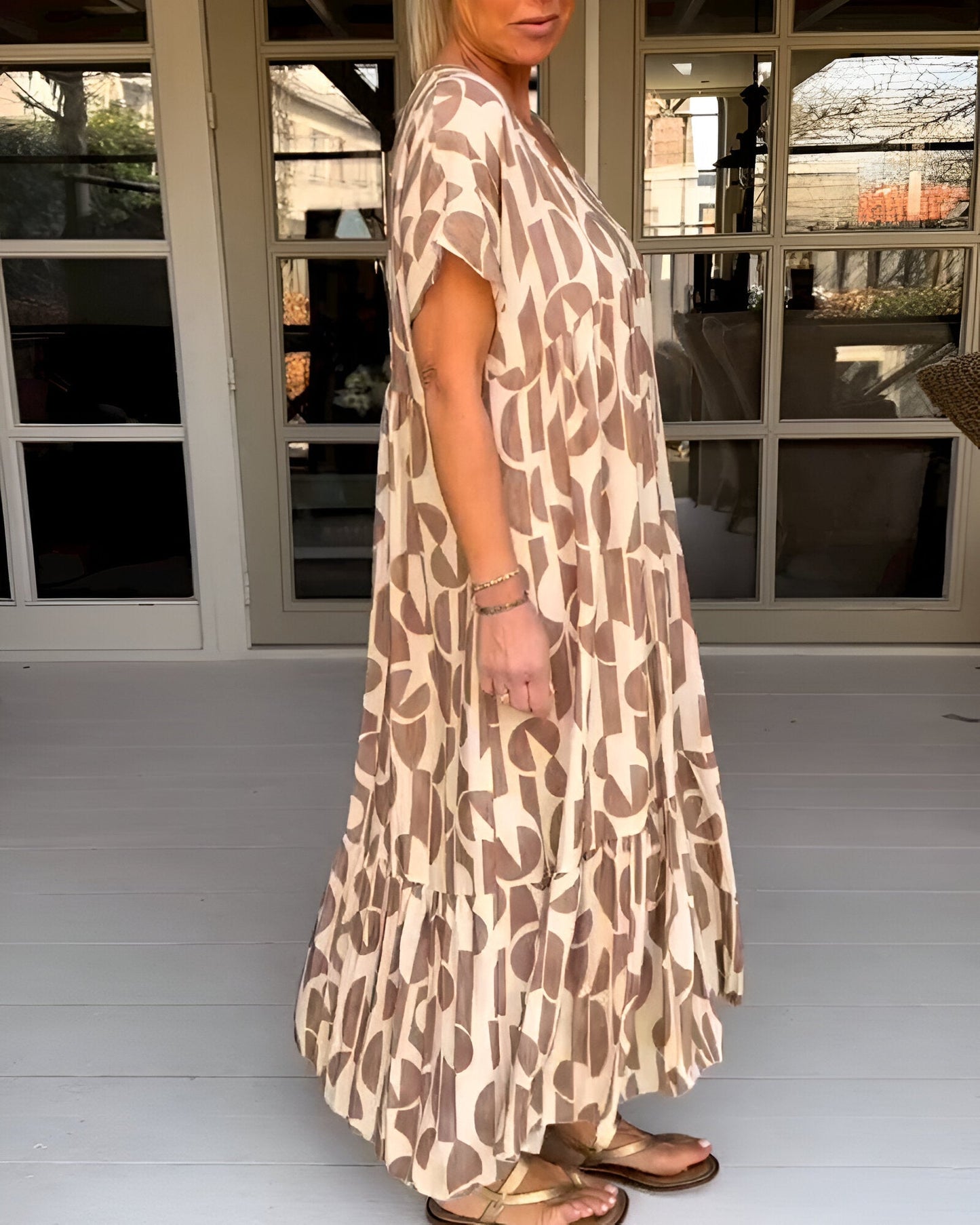 Felicia - Lichte jurk met V-hals