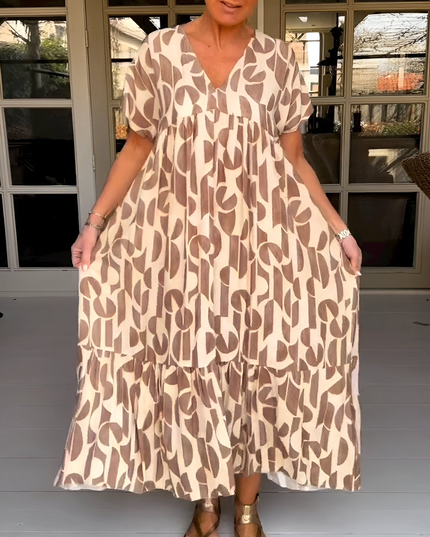 Felicia - Lichte jurk met V-hals