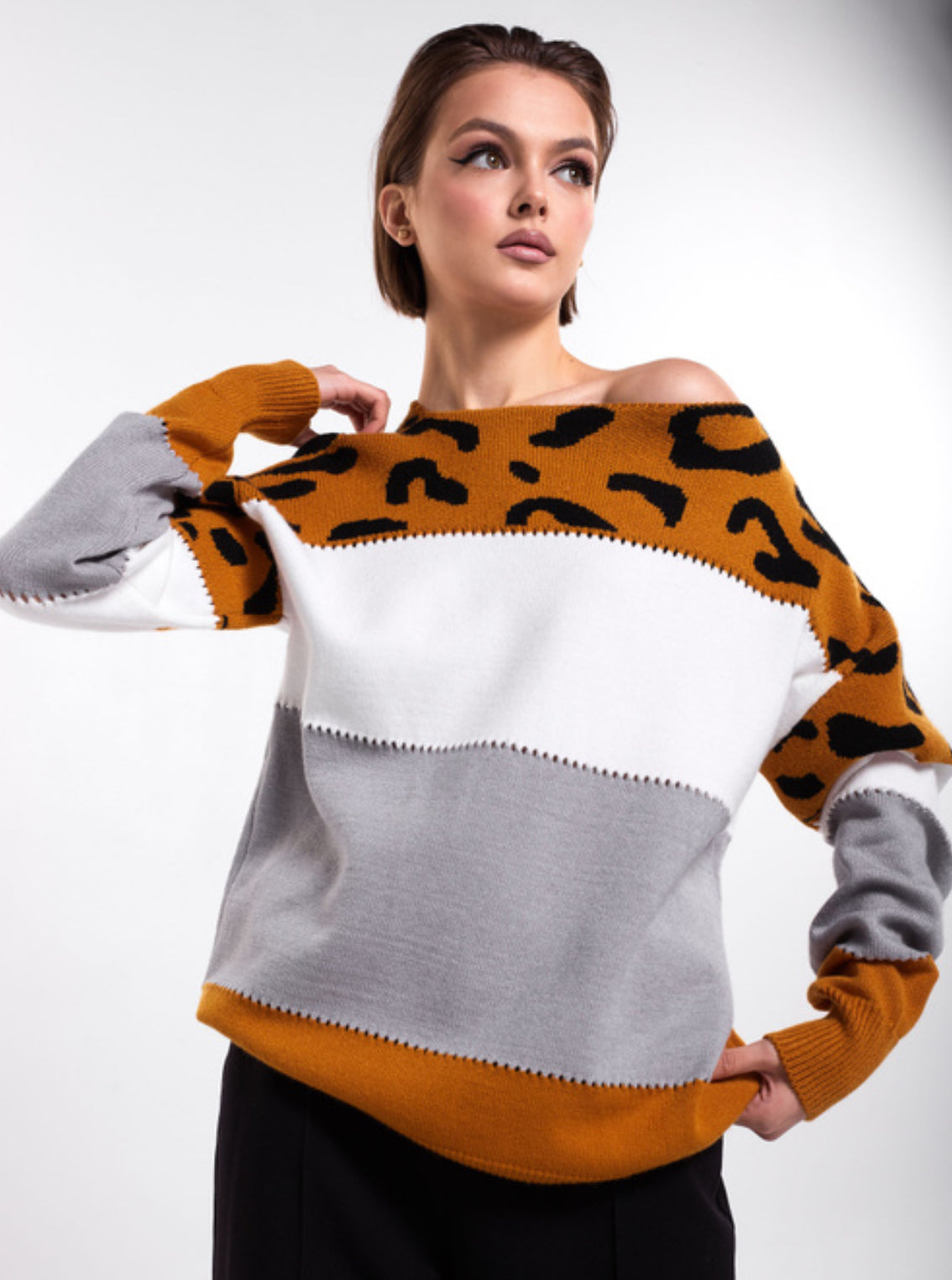 Pascaline - Chic Panterprint Sweatshirt