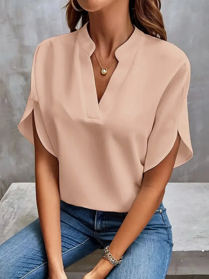 Bettina | Soepelvallende blouse met elegante V-hals
