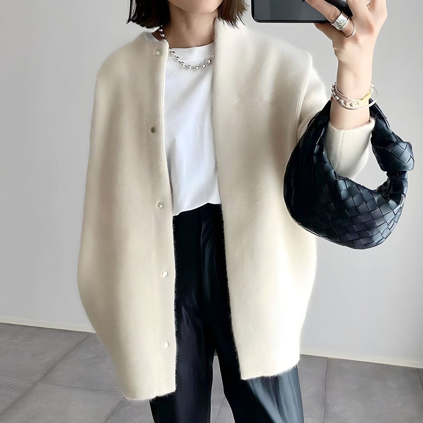 Whitney - Elegant vest met knopen