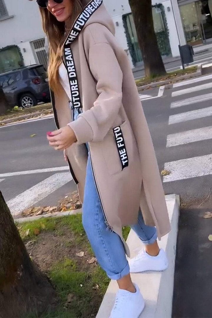 Roxane | Urban Hoodie met Geborduurde Letters