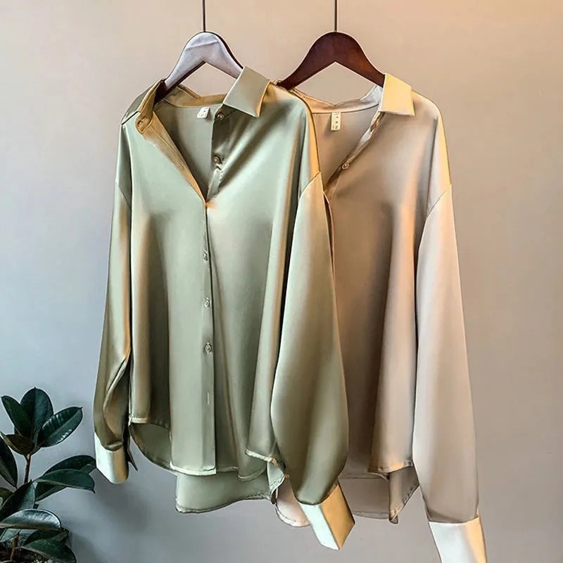 Pia™ - Satijnen damesblouse